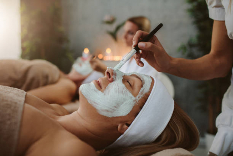 Clínica Especializada em Dia de Beleza com Massagem para Debutante Vila Albertina - Dia de Beleza com Massagem Relaxante para Noivas